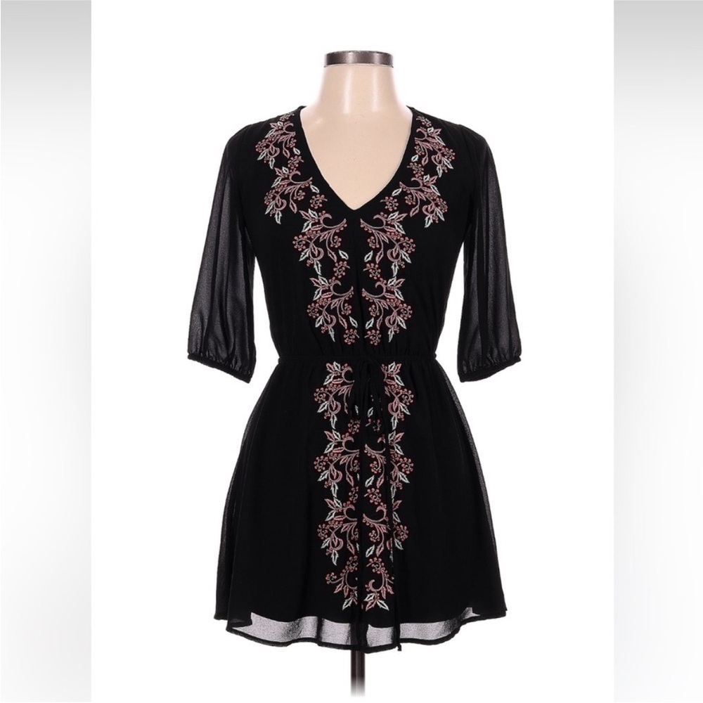 Love Black and Pink Flutter Sleeve Mini Dress